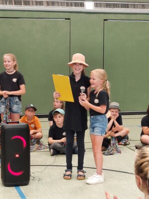 Tanzprojektwoche und Sommerfest (Bild vergrößern)