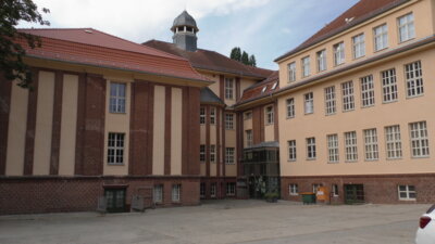 Fassade des Mehrgenerationenhauses erstrahlt in neuem Glanz