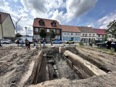 Teil der Grabungsstätte an der Burgstraße I Foto: Martin Ferch (Bild vergrößern)