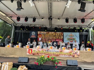Foto zur Meldung: Köche können sich bewerben - Kartoffelsuppenwettbewerb 2023 am 16. September in Genthin