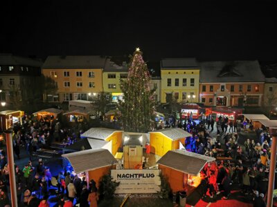 Foto zur Meldung: Stadt Calau sucht Weihnachtsbaum für den Marktplatz