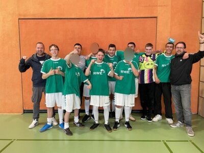 Rembergpokal: Fußball-Team der Waldschule triumphiert in Mülheim (Bild vergrößern)