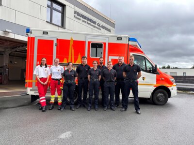 Neue Notfallsanitäter:innen Auszubildende und Mitarbeitende im Rettungsdienst (Bild vergrößern)