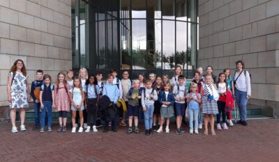 Link zu: Kinderparlament: Besuch im Landtag