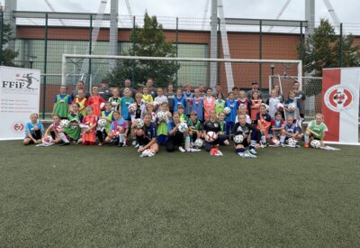 Meldung: Neue Sterne am Fußballhimmel: U12-Mädchen begeistern
