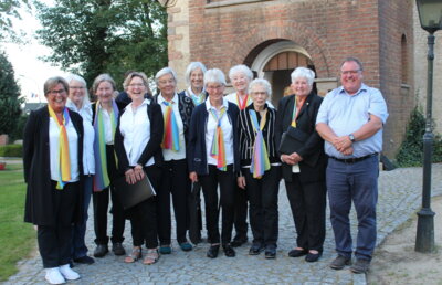Foto zur Meldung: Beim Kirchenchor in Nordhackstedt herrscht guter Zusammenhalt