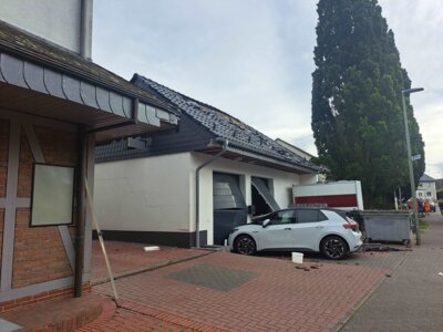 Meldung: Explosion in Garage in Giershagen