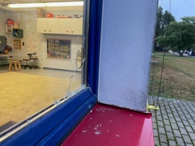 Vandalismus an der Kita in Walddrehna (Bild vergrößern)