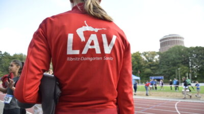 Ein Leichtathletik „Fest der 1000 Zwerge“ in Hamburg (Bild vergrößern)