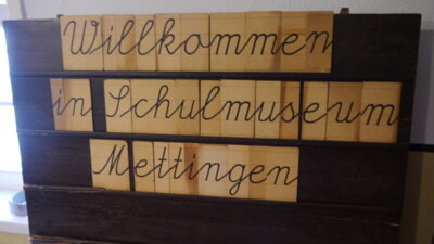 Besuch des Schulmuseums in Mettingen (Bild vergrößern)