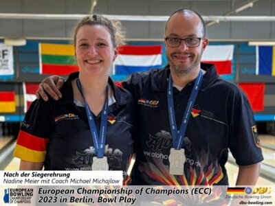 Silbermedaillengewinnerin Nadine Meier mit Coach Michael Michajlow. Foto: DBU