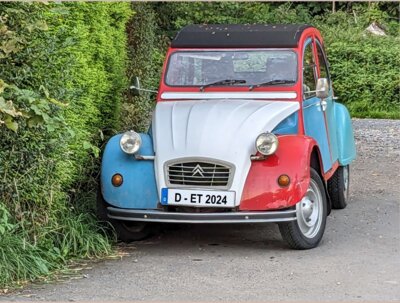 Meldung: The first 2CV is in!