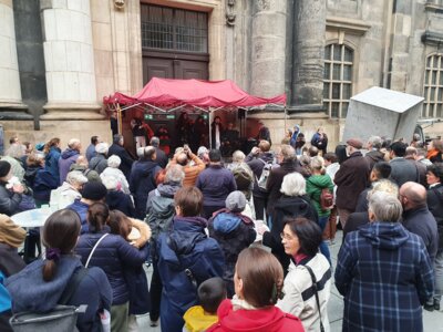Foto zur Meldung: Friedensgebet der Religionsgemeinschaften in Dresden