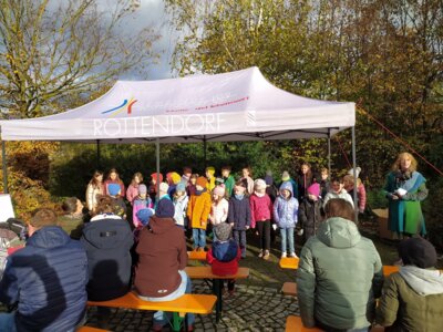 Meldung: Sonnenschein für die Französischkinder am Rottendorfer Wasserschloss