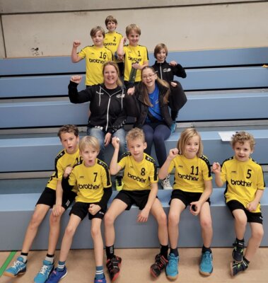 Foto zur Meldung: Handballerfolg der F-Jugend bei der Eintracht!