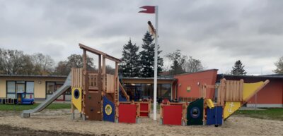 Foto zu Meldung: Spielplatz in der Kita Seebärchen Kummerow eingeweiht