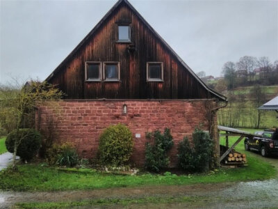 Die Süd-Ansicht des alten Wohnhauses. (Bild vergrößern)