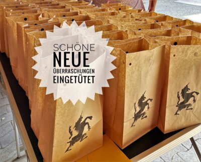 Liebevoll eingepackt:  „Knesebeck in der Tüte“ (Bild vergrößern)