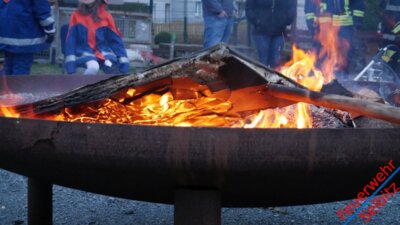 ÜBUNG BRANDSCHUTZVERGLASUNG DER JUGENDGRUPPE (Bild vergrößern)