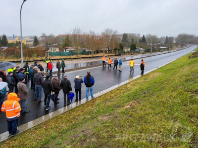 Eine ganz neue Straße entstand in Höhe des Sportlerheimes Richtung Stadion. Sie wurde am 19. Dezember feierlich übergeben. Foto: Beate Vogel
