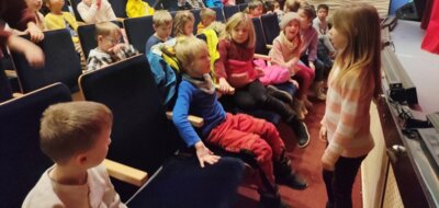 Meldung: Kindergartenkinder erleben magisches Theaterabenteuer