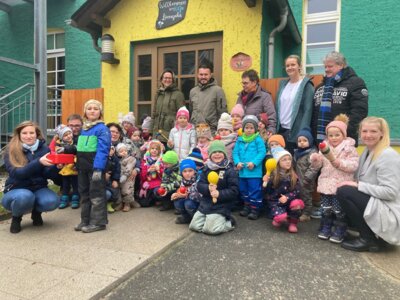Link zu: Lavicosa Salsa Stiftung Deutschland sammelt Spenden für den Kindergarten Löwenzahn