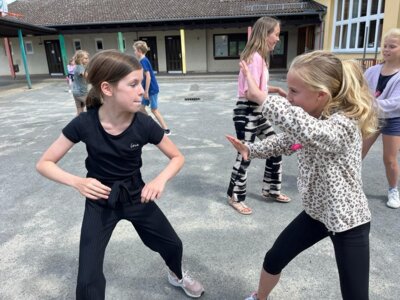 dünger für wurzelbildung Jungpflanzen Dünger – Flüssigdünger für Anzucht & kräftige Wurzeln main image 0