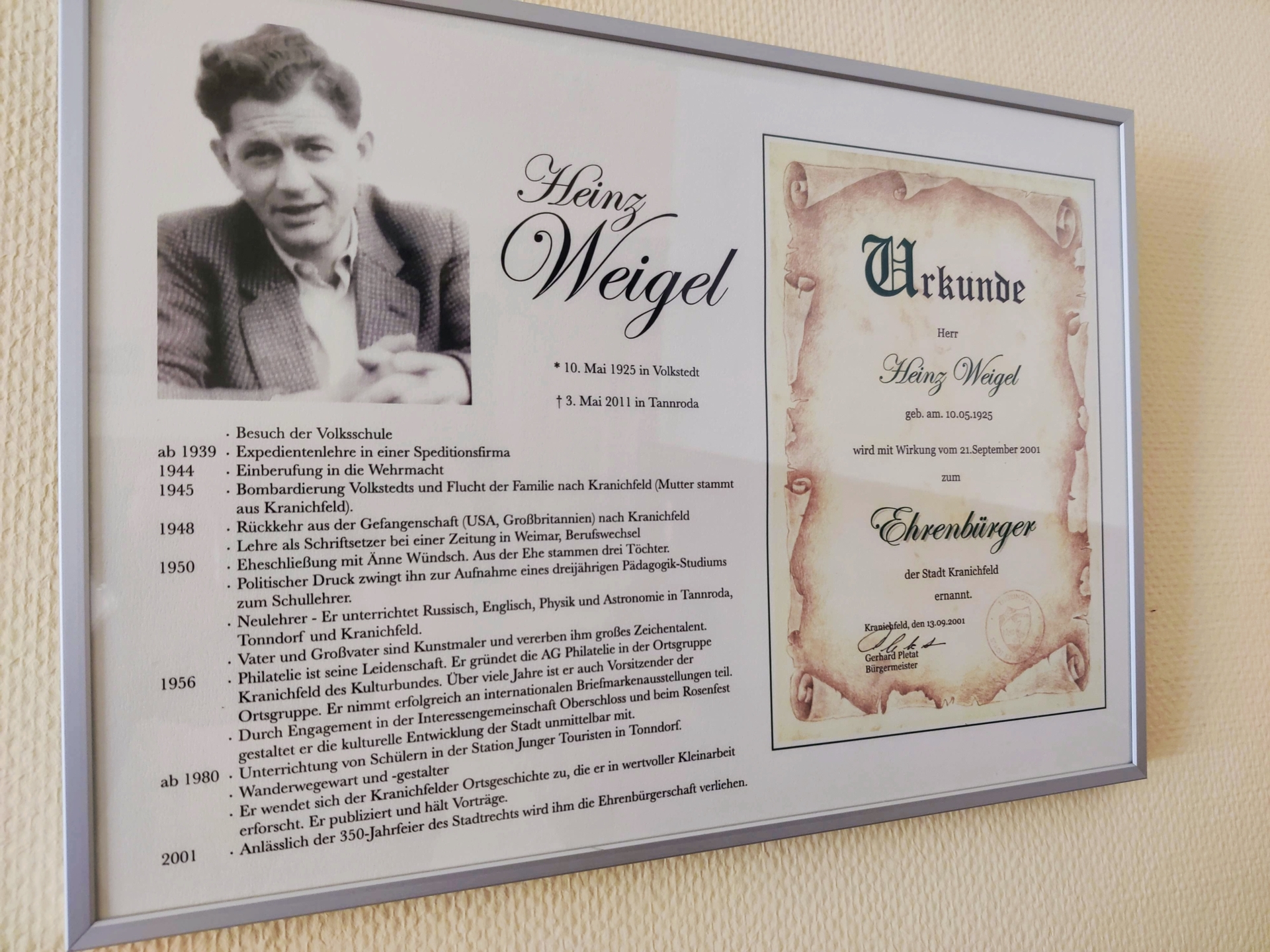 Ausstellung von Zeichnungen des Heimatforschers Heinz Weigel im Rathaus