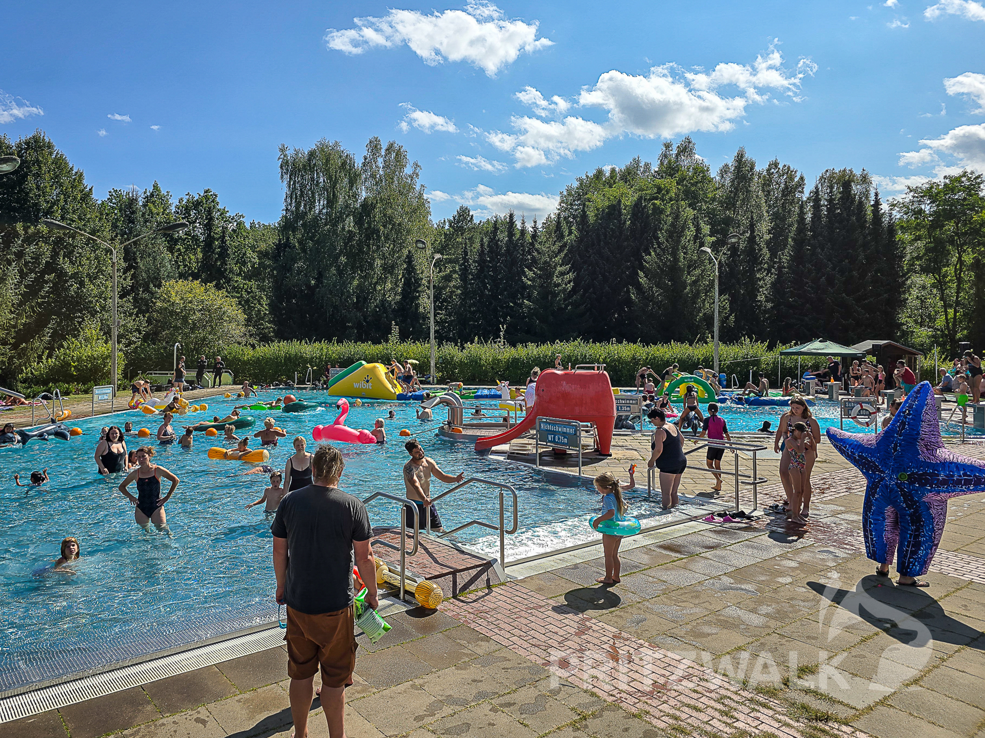 Das Hainholzbad ist bis heute im Sommer ein beliebtes Ausflugsziel, zum Beispiel beim Neptunfest. Foto: Franziska Liebing