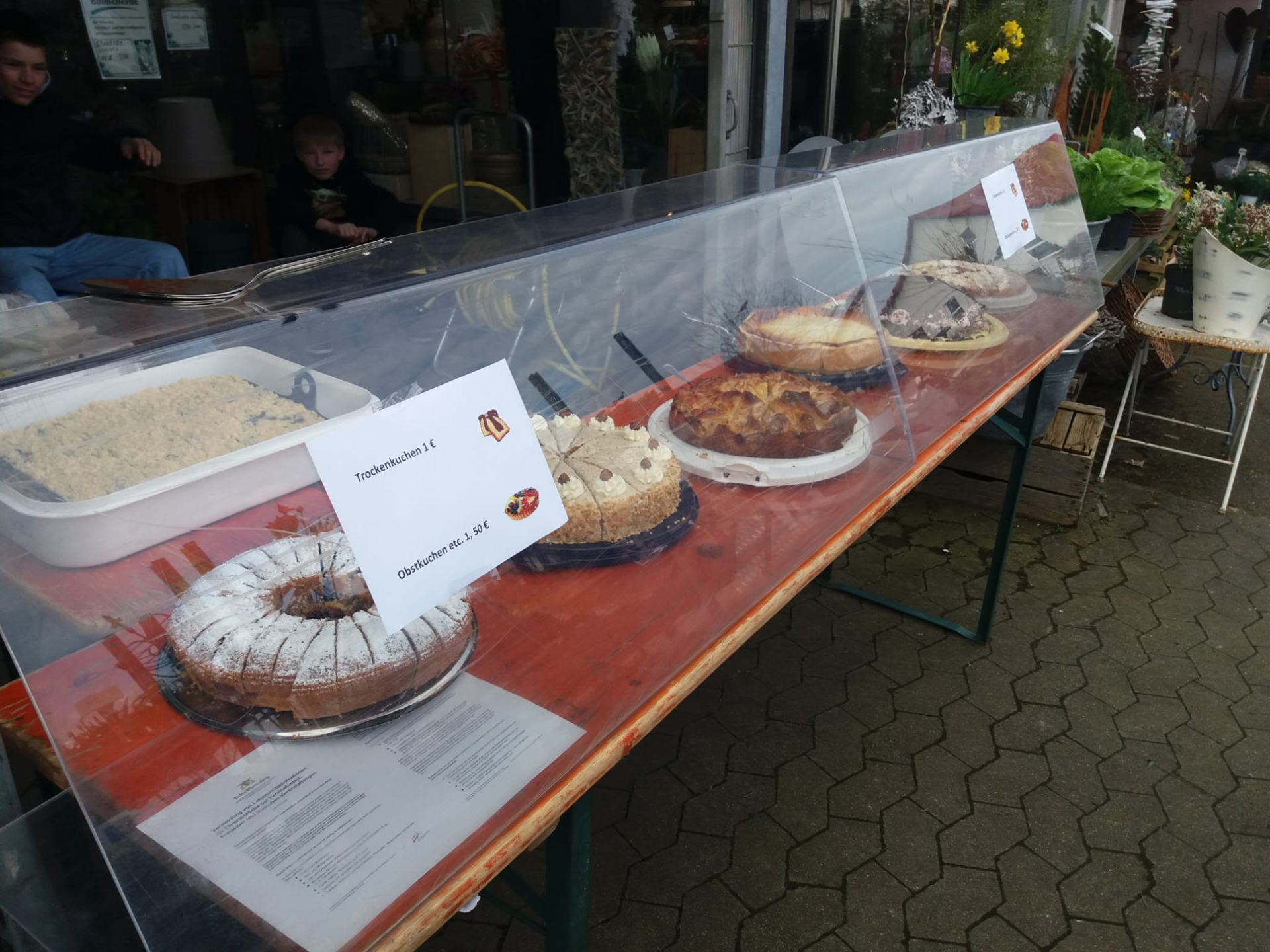 Bild1_Kuchenverkauf (1)