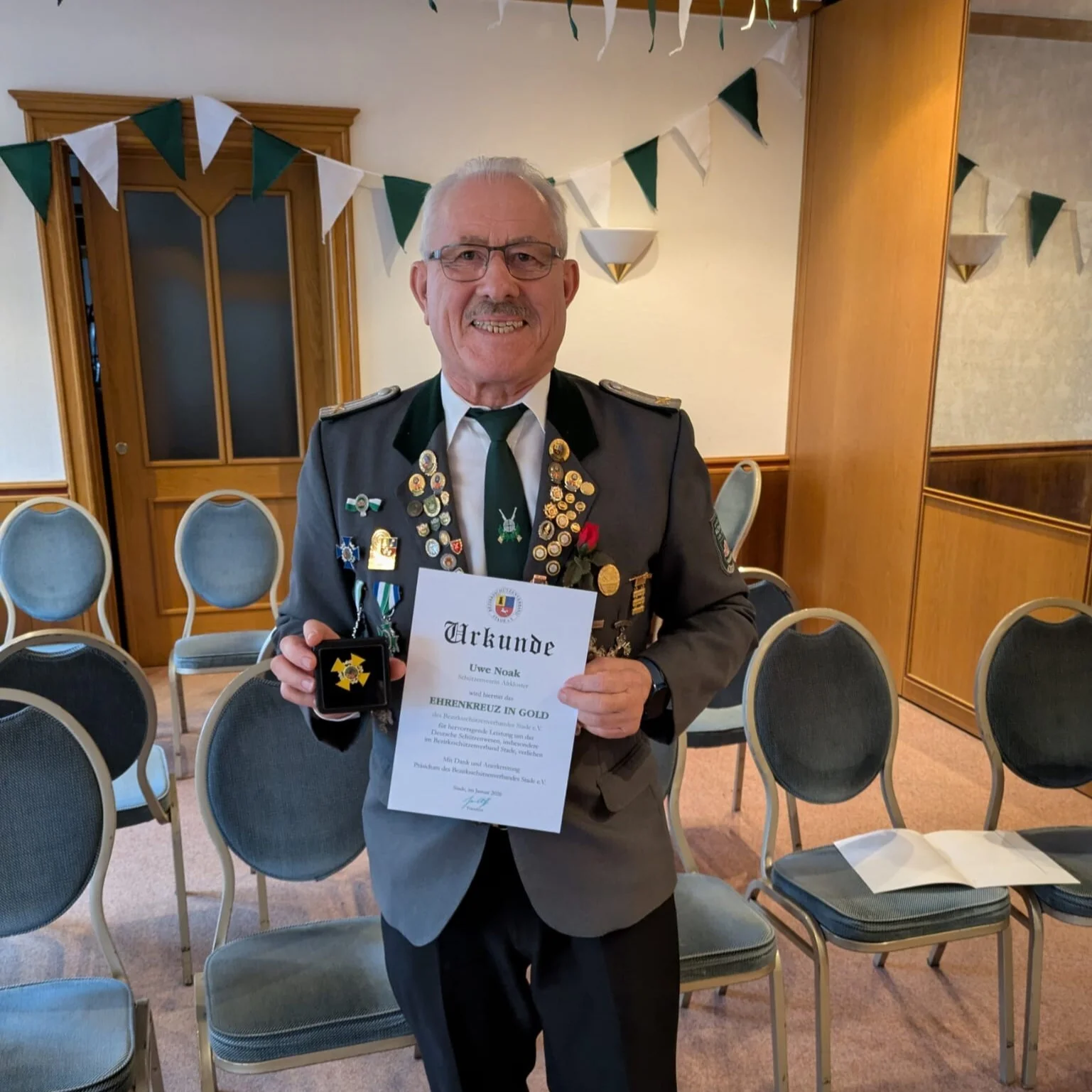 2026-03-14-Bezirksschützenverband-Uwe Noak-Ehrenkreuz in Gold