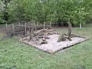 Das Sandarium auf der Streuobstwiese ist fertig!
