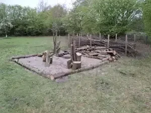 Das Sandarium auf der Streuobstwiese ist fertig!