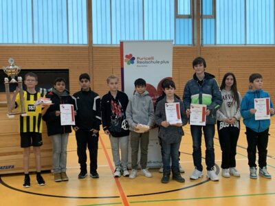 Klassen 7b und 10S gewinnen den Weihnachtscup der Puricelli Schule Rheinböllen