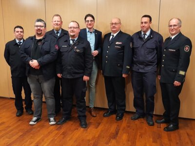 Jahreshauptversammlung der Haunetaler Feuerwehren: Standing Ovations für Udo Mohr (Bild vergrößern)