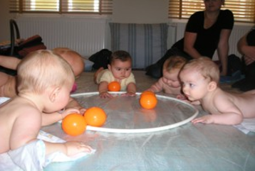 Babykurs mit Eltern nach Prager Eltern-Kind-Programm (Bild vergrößern)