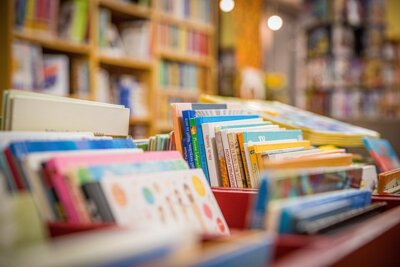 Zweimal Vorlesezauber in der Bibliothek Geschichten für 5- bis 8-Jährige (Bild vergrößern)