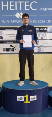Malte Hofmann wird Nordbayerischer Hallenmeister über 400 m