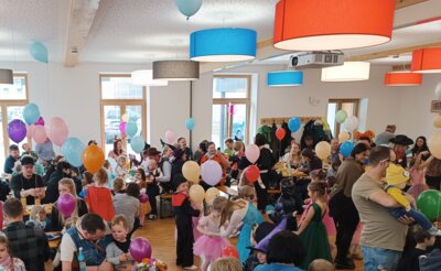 Am Sonntag, 4. Februar, wird es wieder bunt im Bürgerhaus: Der Kindergarten Sankt Georg veranstaltet zum zweiten Mal einen Kinderfasching.