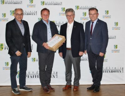 Meldung: Landkreis - Ehrung für Alfred Plachta