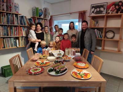 Foto zur Meldung: Gesundes Frühstück im Kindergarten Moosbach