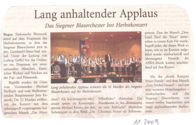 Meldung: Lang anhaltender Applaus. Das Siegener Blasorchetser bot Herbstkonzert.