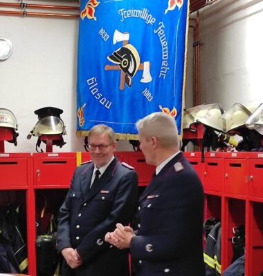 Manfred Witt erhielt das Dienstaltersabzeichen für 50 Jahre Dienst in der Feuerwehr Glasau (Bild vergrößern)