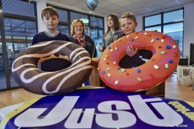 "Pop-up-Donuts in der Nicolai-Passage" (Bild vergrößern)