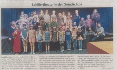 Schülertheater in der Grundschule (Bild vergr&ouml;&szlig;ern)