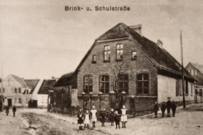Das Kantorat - die allererste Schule von Rogätz - brannte 1907 ab und wurde 1912 wieder aufgebaut.