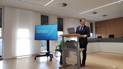 Rundgang durch das Neue Amtsgericht Bad Schwalbach (Bild vergrößern)