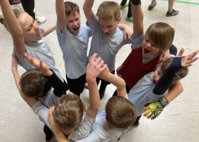 Meldung: Völkerball- und Fußballturnier