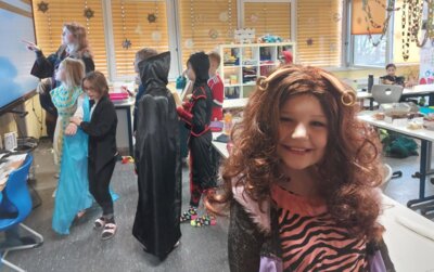 Schulleben 2022/2023 Fasching (Bild vergr&ouml;&szlig;ern)
