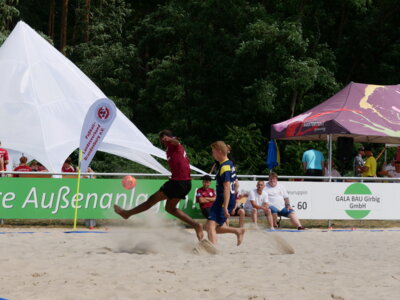 Link zu: Ab in den Sand: Die FLB Beachsoccer Landesmeisterschaften 2024